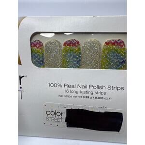 NWT Color Street “Eggs-travaganza” Nail Strips